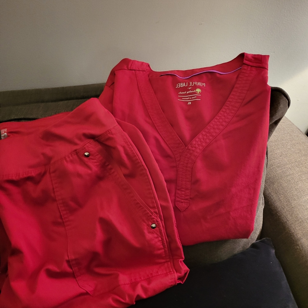 Healing hands yoga scrub set red xlarge top and large bottoms